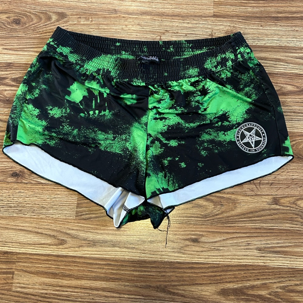 Blackcraft green lightning swim shortie shorts. XL women’s EUC. unlined.